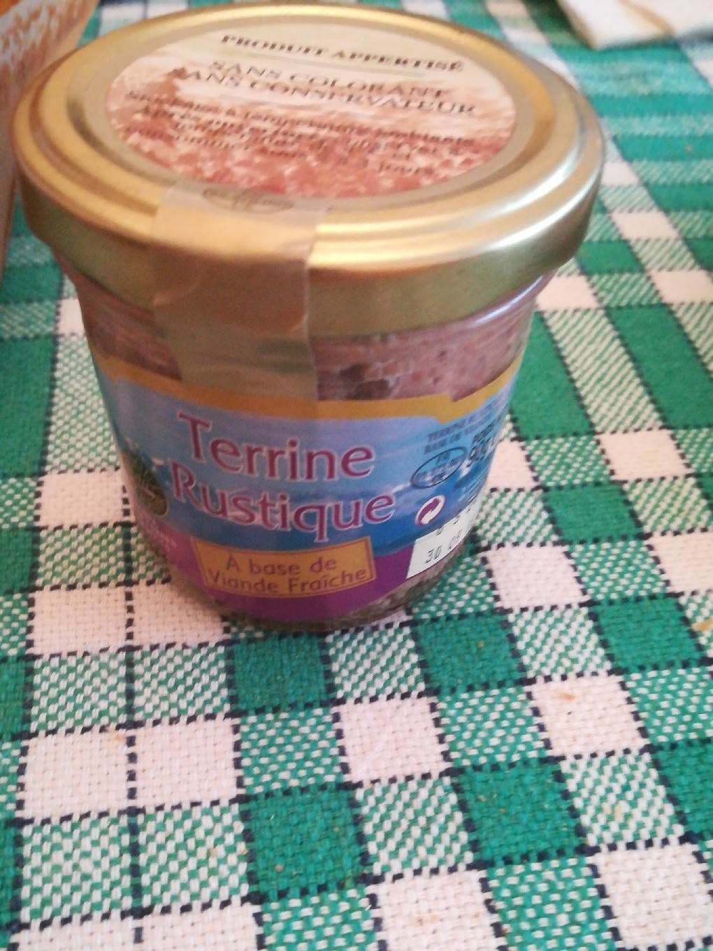 Le Goût Du Terroir Terrine rustique à la base de viande fraiche packshot