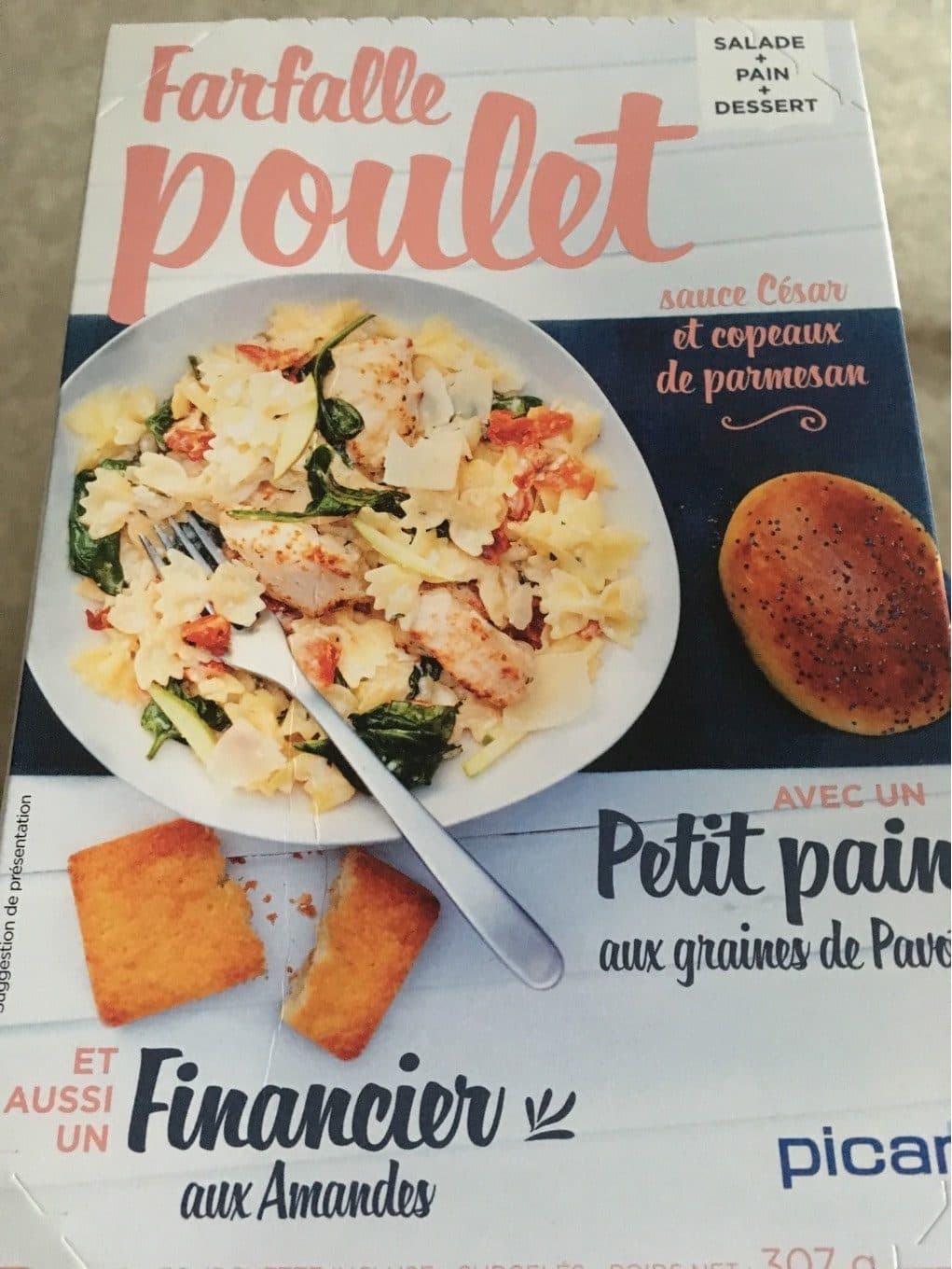 Picard Farfalle Poulet, Sauce César et Copeaux de Parmesan, Petit Pain aux Graines de Pavot, Financier aux Amandes packshot