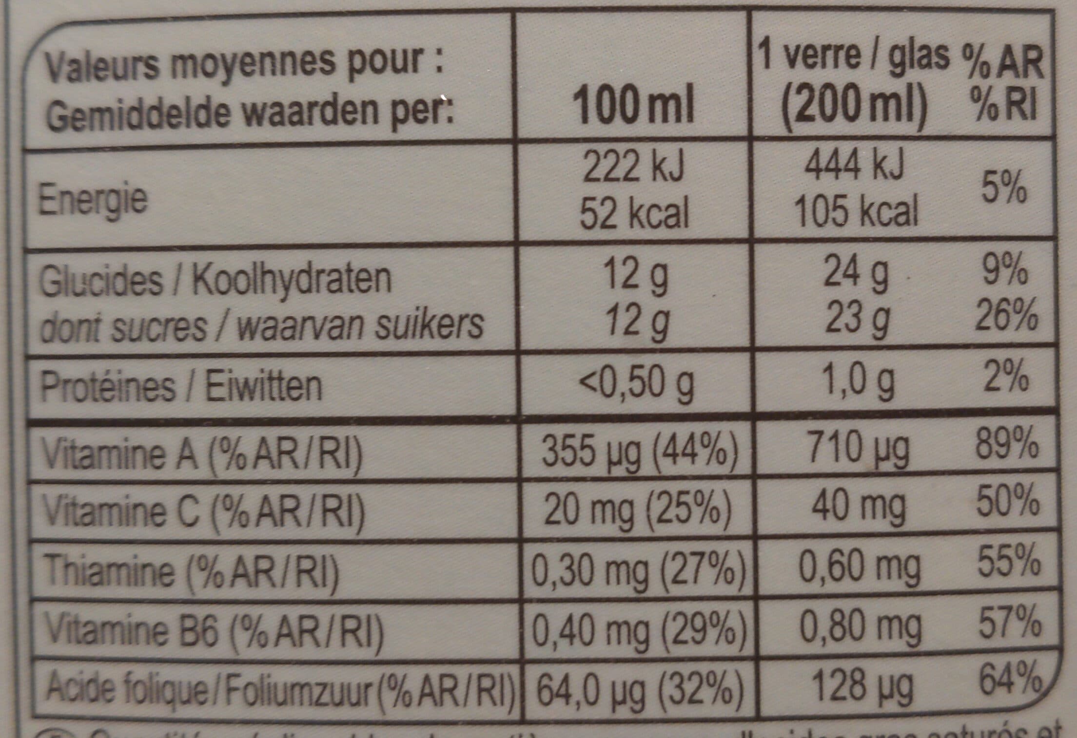 carefour MULTIVITAMINES 12 FRUITS Jus et purées de 12 fruits avec vitamines. packshot