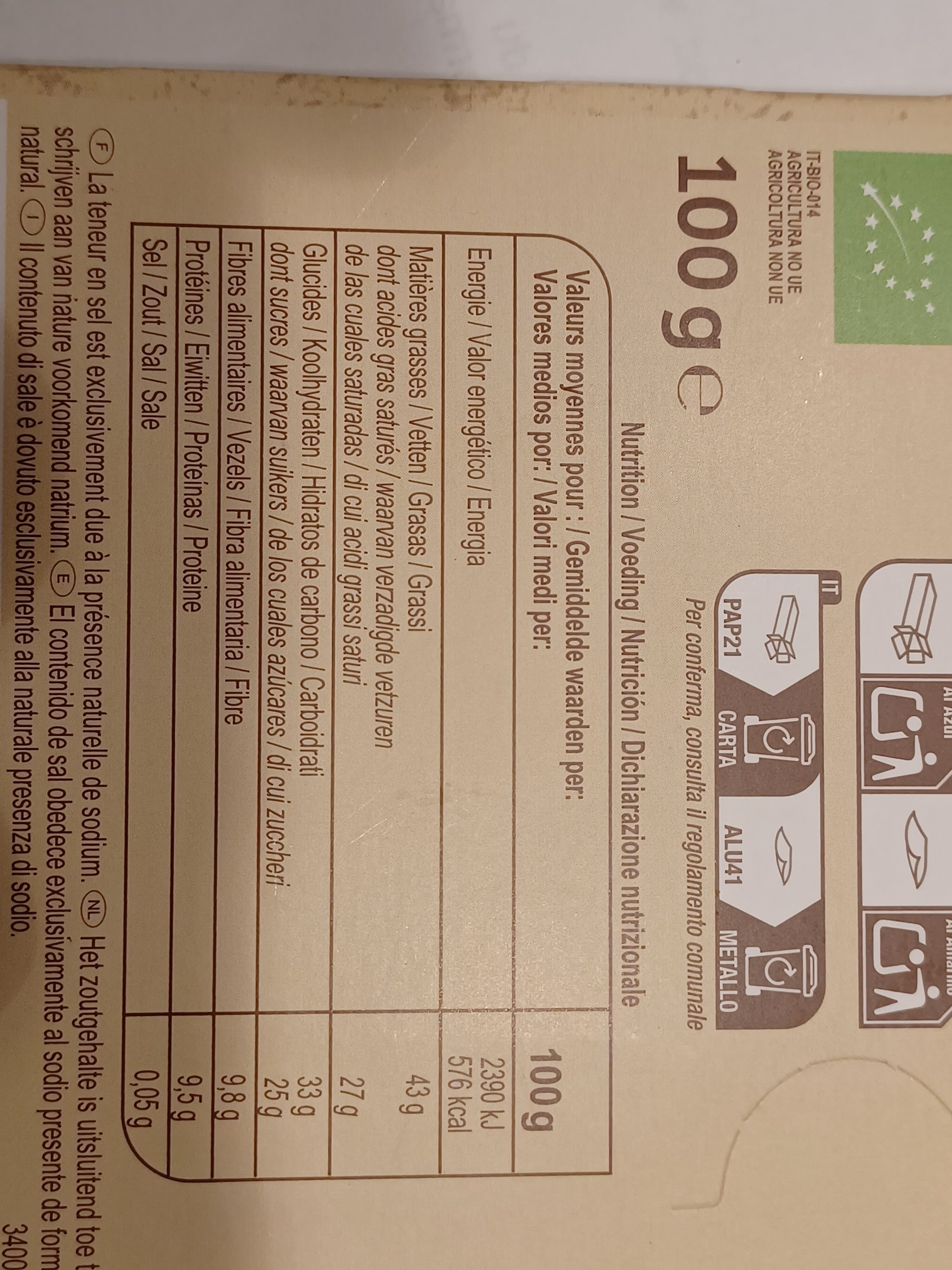 Carrefour BIO Chocolate negro packshot
