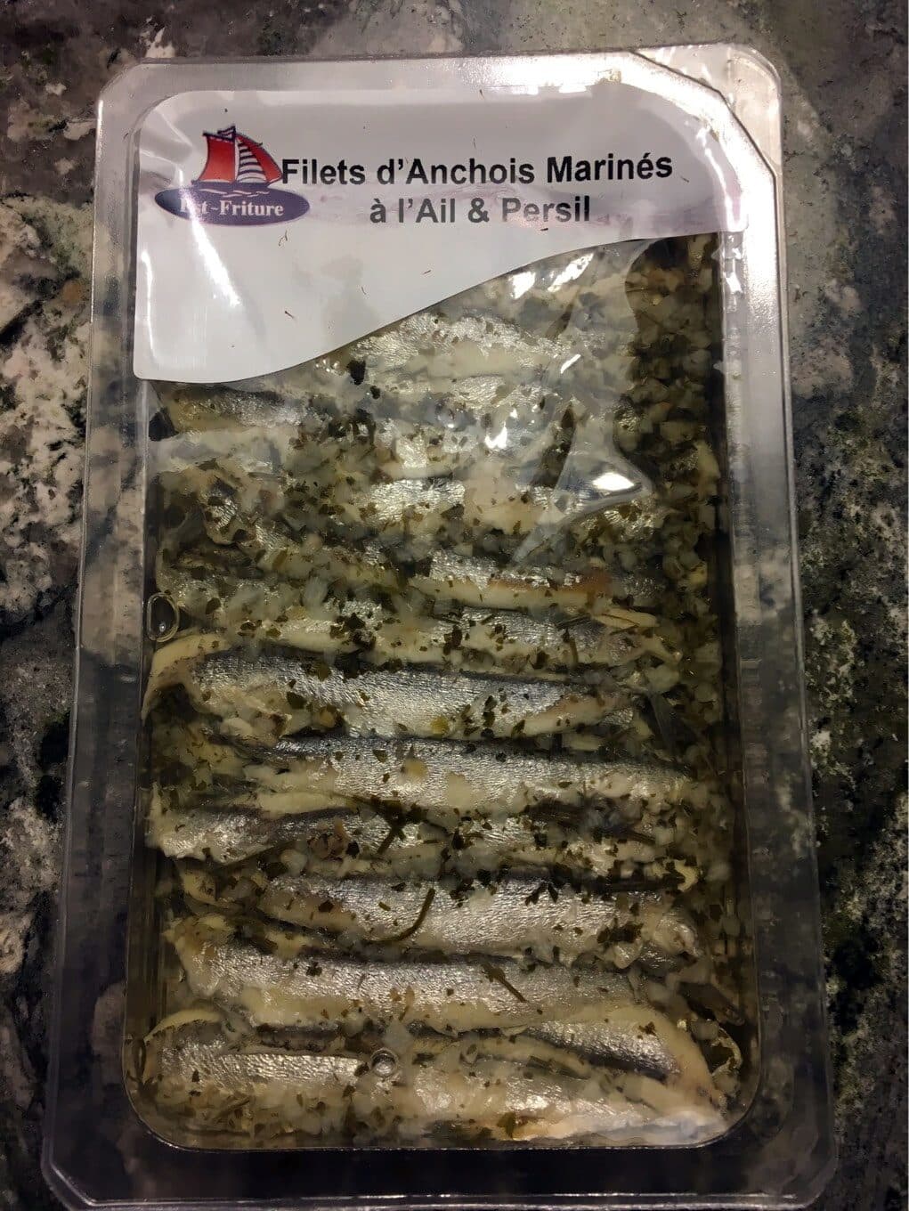 Est Friture Filets d'Anchois mariné a l'ail & packshot