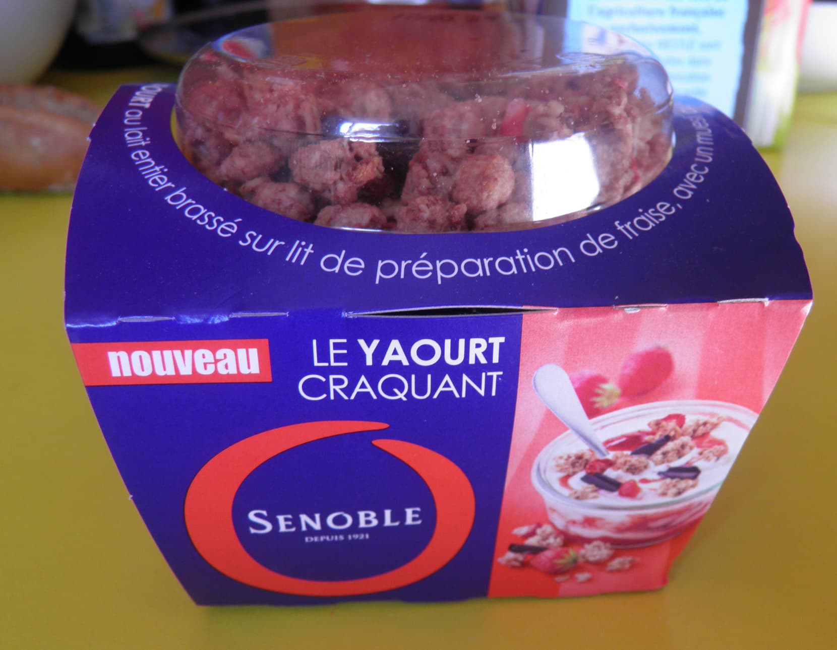 Senoble Le yaourt craquant Senoble packshot