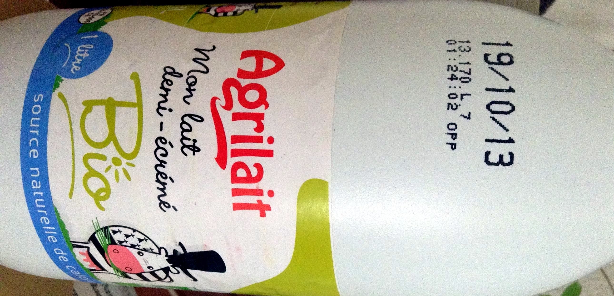 Agrilait Lait demi-écrémé UHT BIO Bretagne packshot