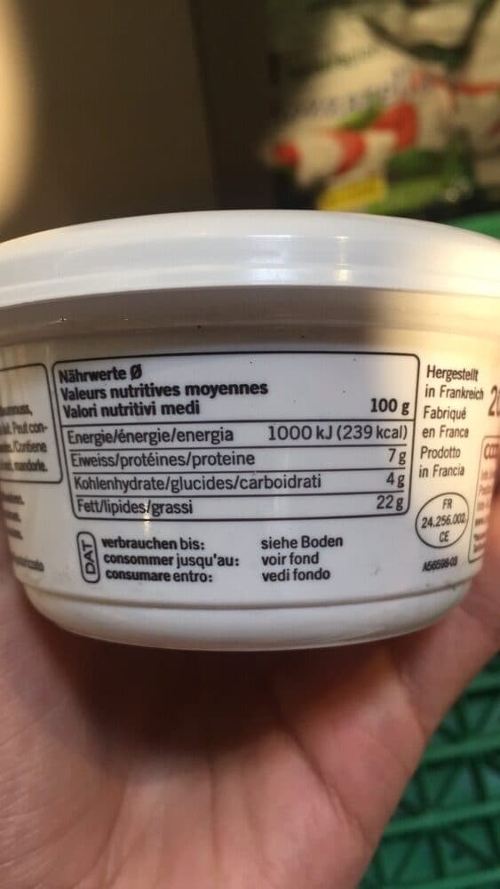 coop PRiX Garantie Fromage frais à l'ail et aux fines herbes packshot