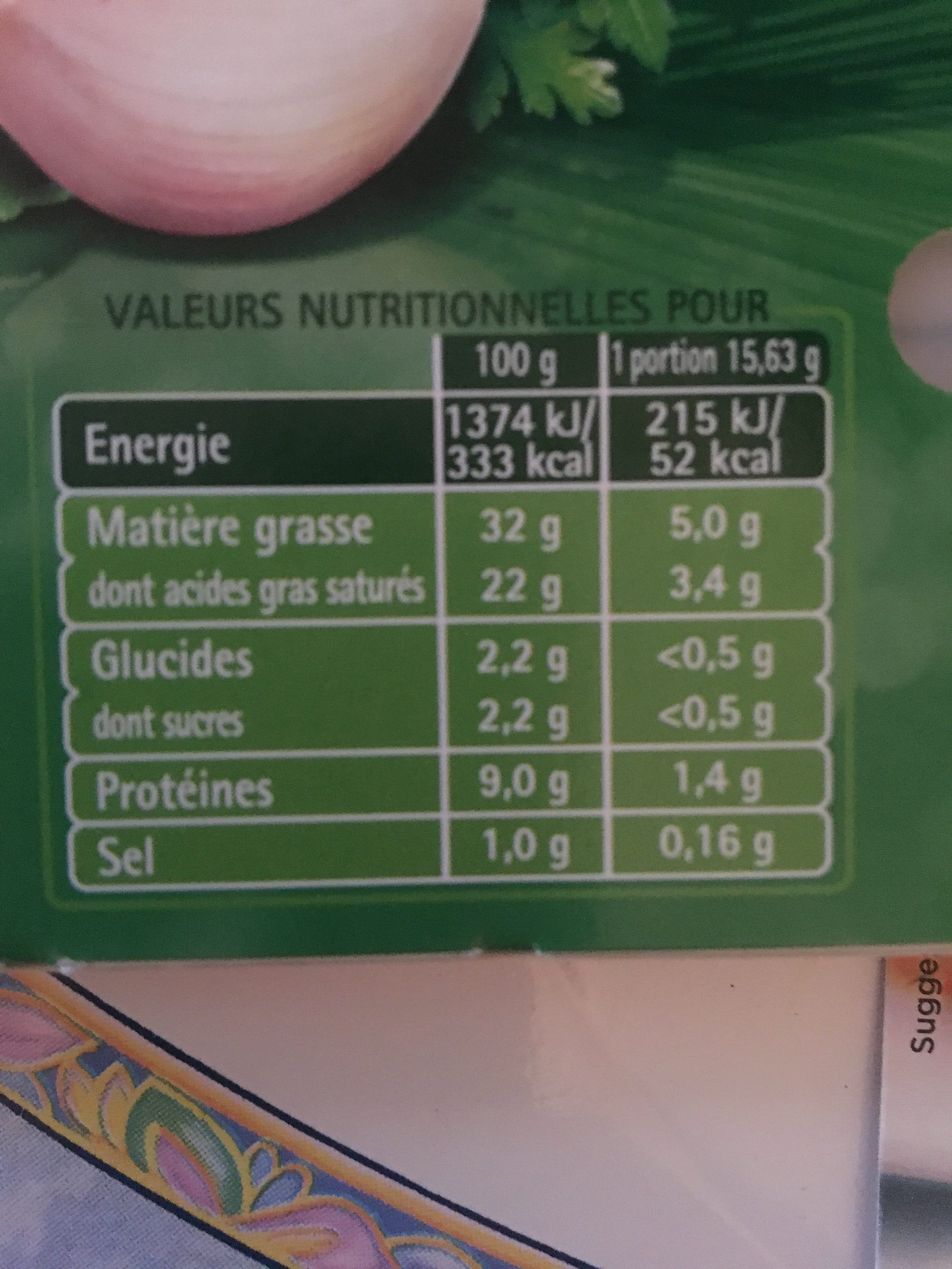 Savencia Ail et fines herbes packshot