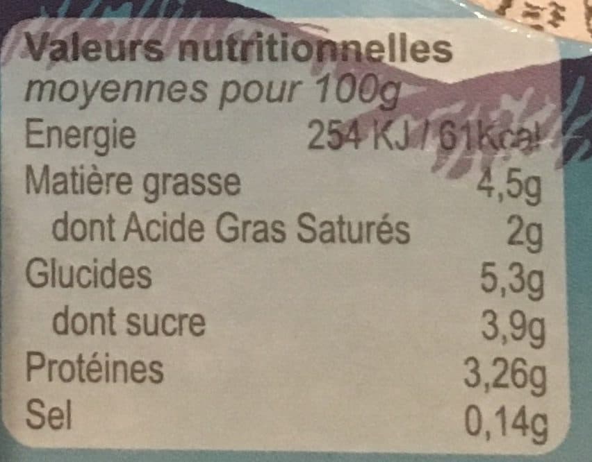 Fromagerie ebrard Fromage blanc des Hautes-Alpes en faisselle au lait entier de vache packshot