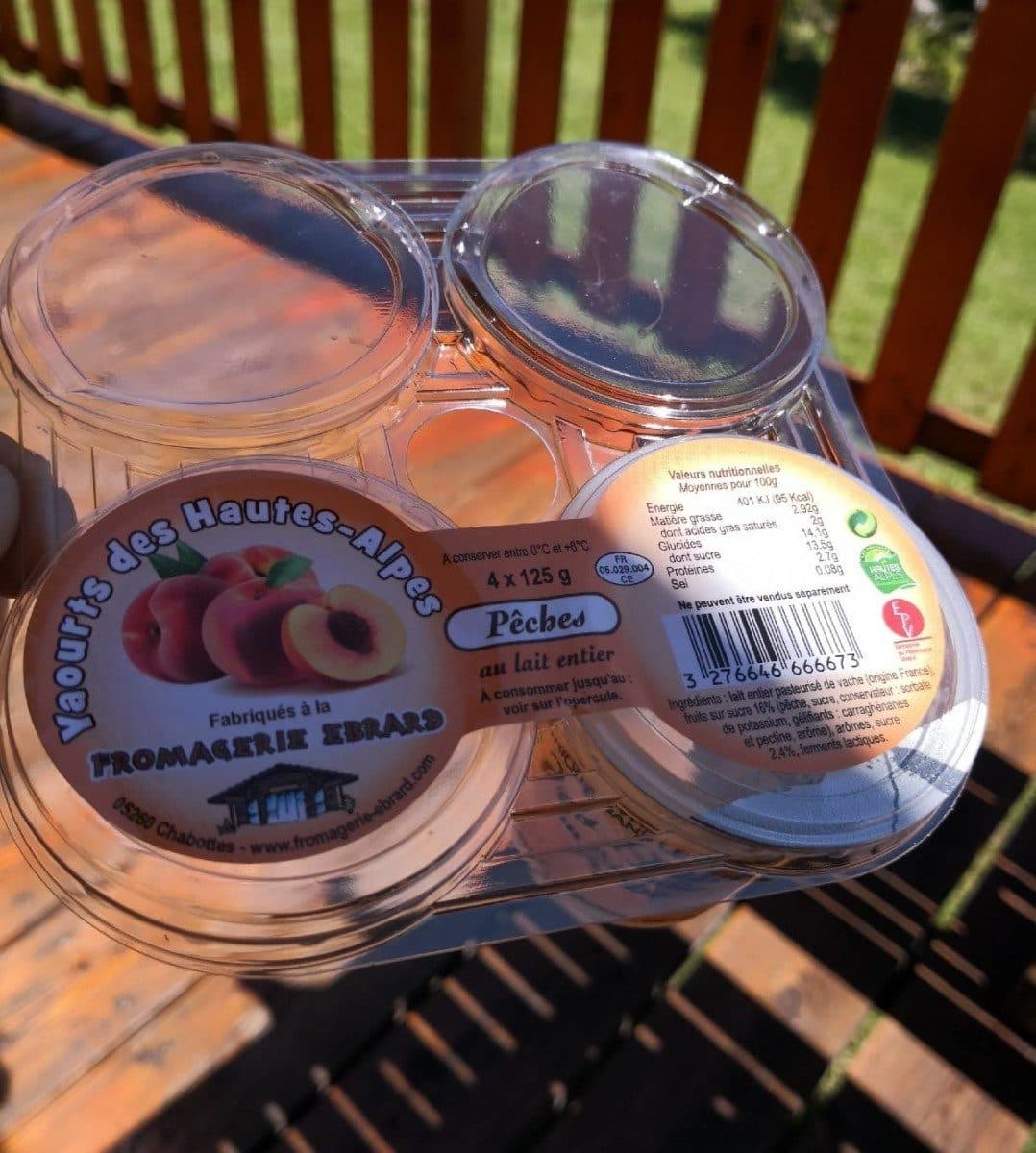 Fromagerie Ebrard Yaourt pêche des hautes Alpes packshot