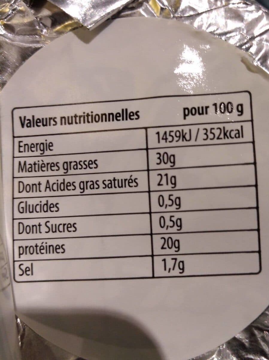 Societe Laitiere De Laqueuille Gare Petit Bleu 30%MG packshot