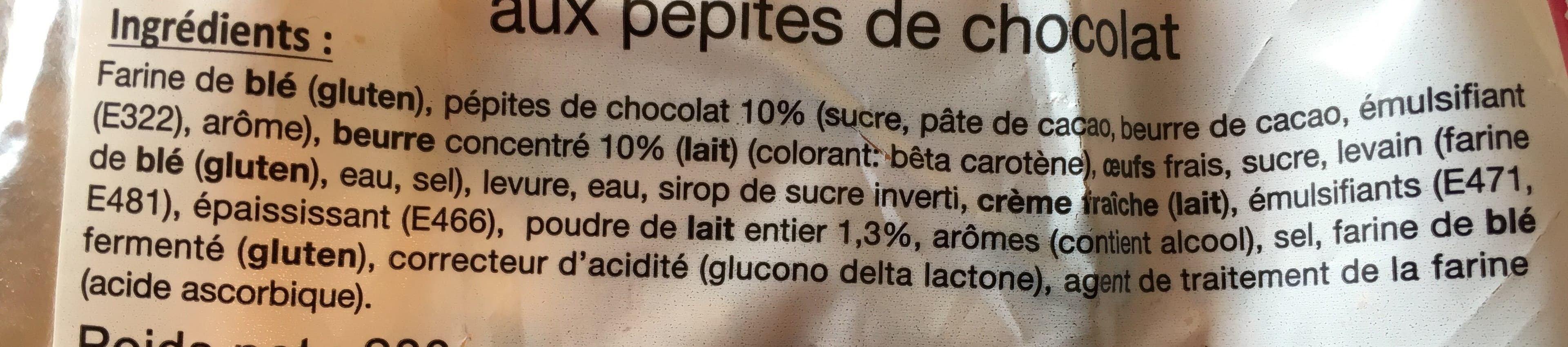 Open Food Facts Pain au lait pb aux pepites de chocolat 8 unites de packshot