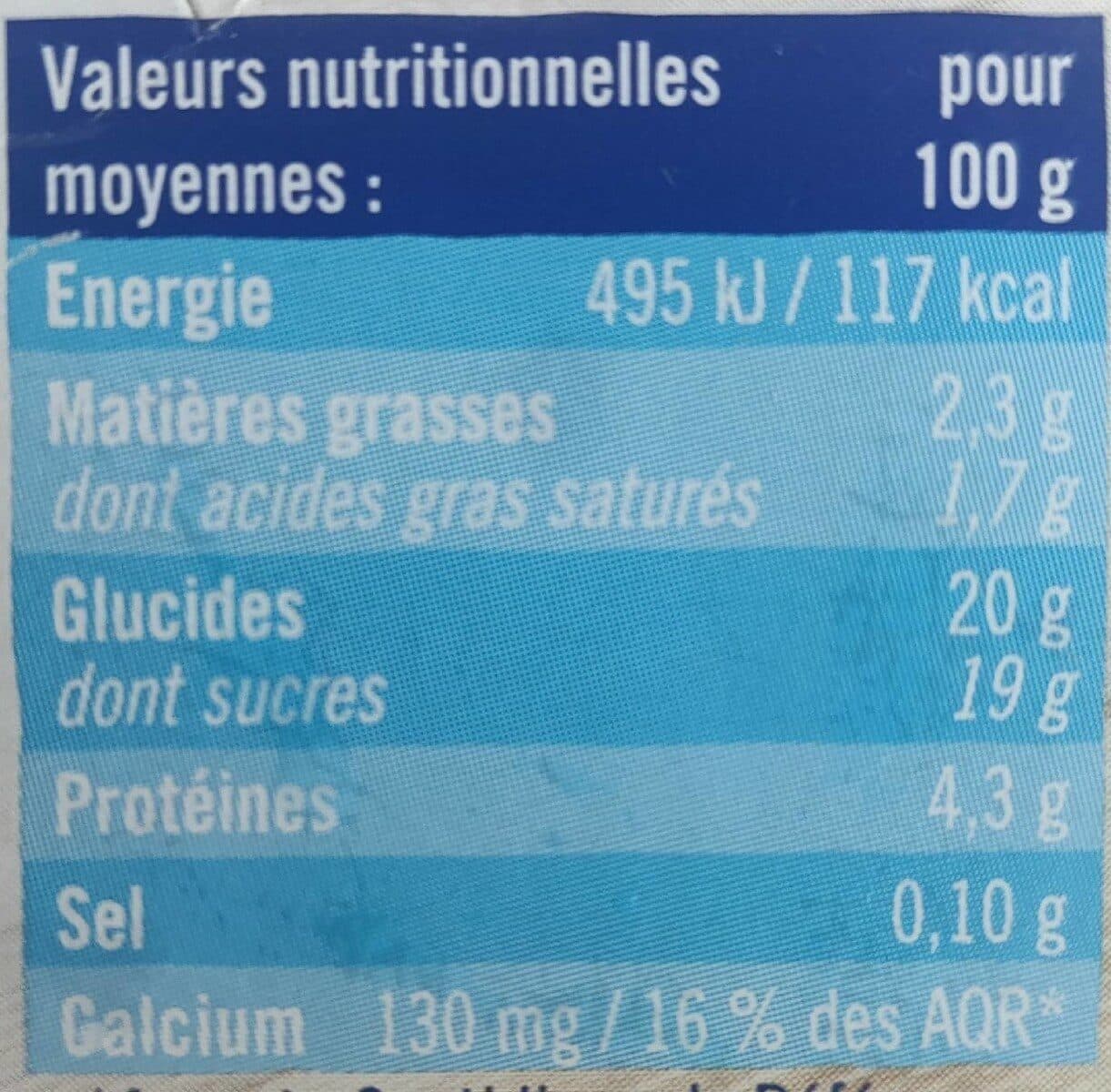 Le Petit Basque Yaourt de brebis sur lit de cerise noire packshot