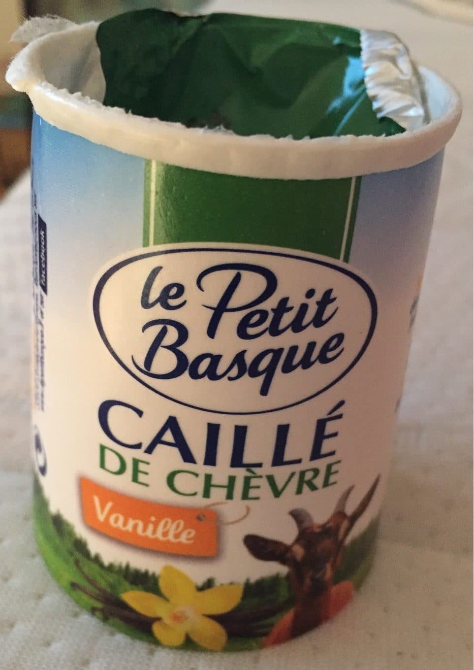 Le Petit Basque Yaourt caillé chèvre vanille Le Petit Basque packshot