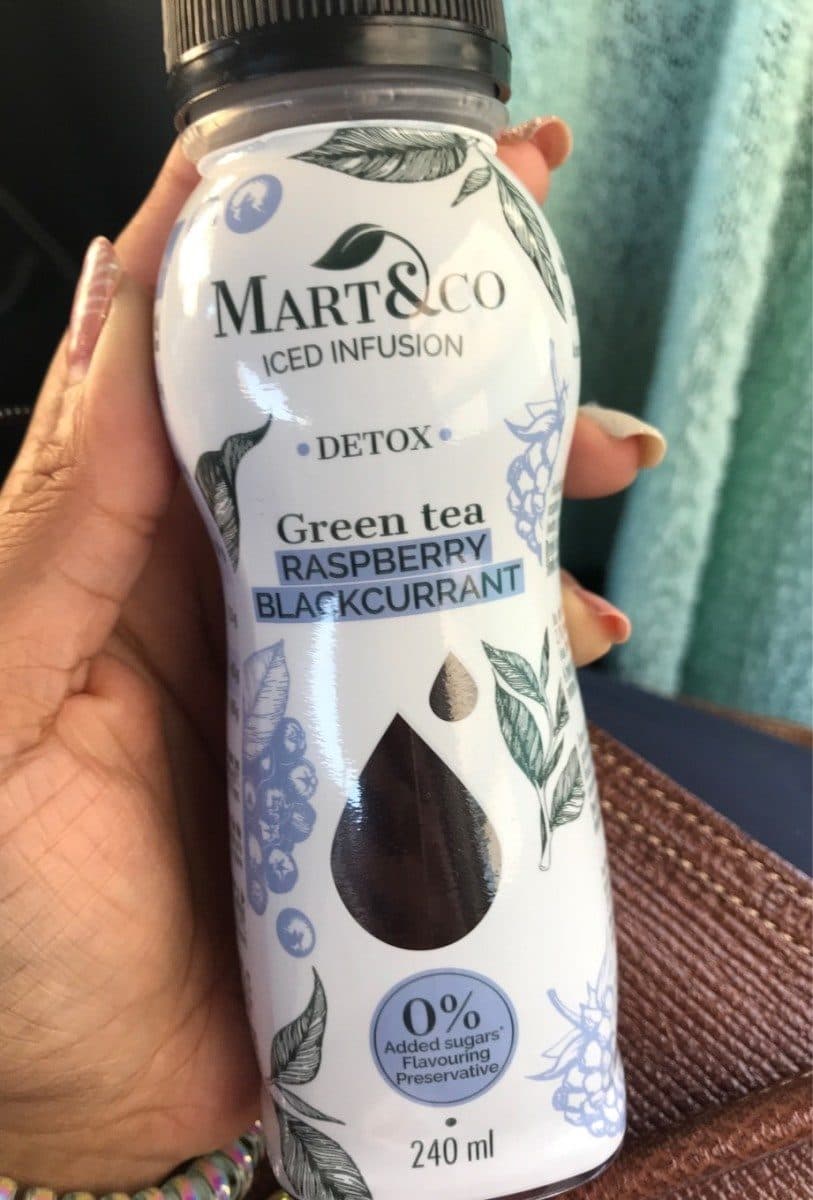 Mart&Co Green tea Raspberry Blackcurrant packshot