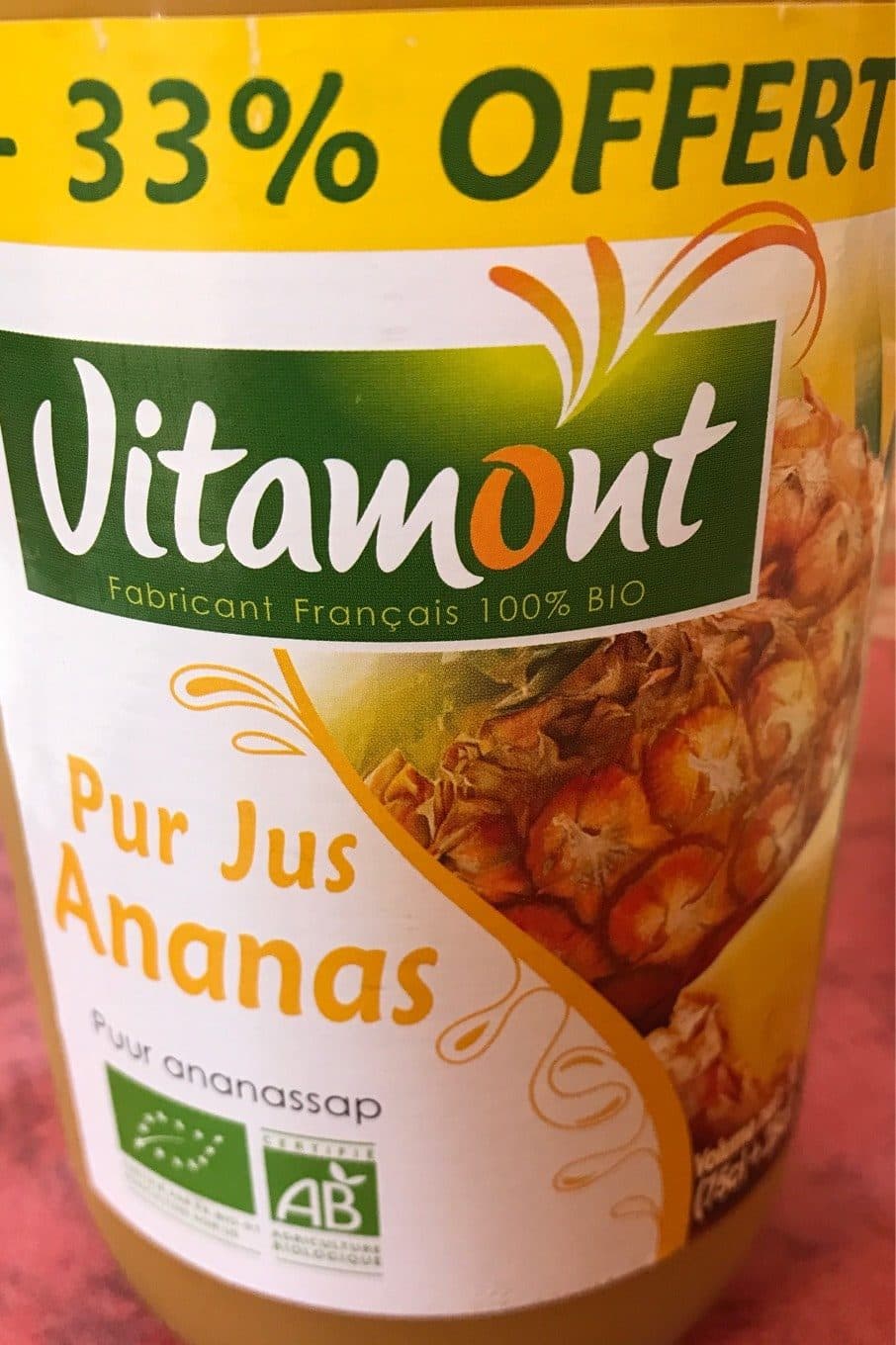 Vitamont Pure Ananassap 33% Gratis Bio packshot