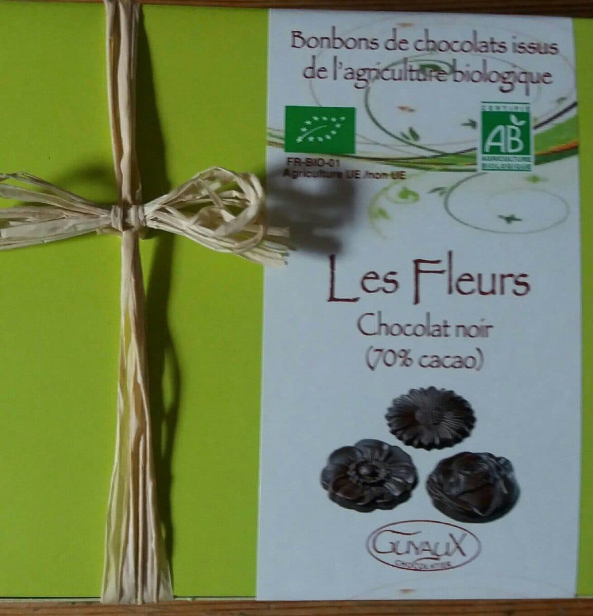 Guyaux Les Fleurs Chocolat Noir 70% packshot