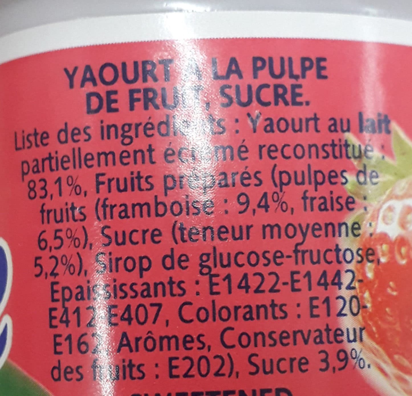 Yoplait Caresse mixé fraise, framboise packshot
