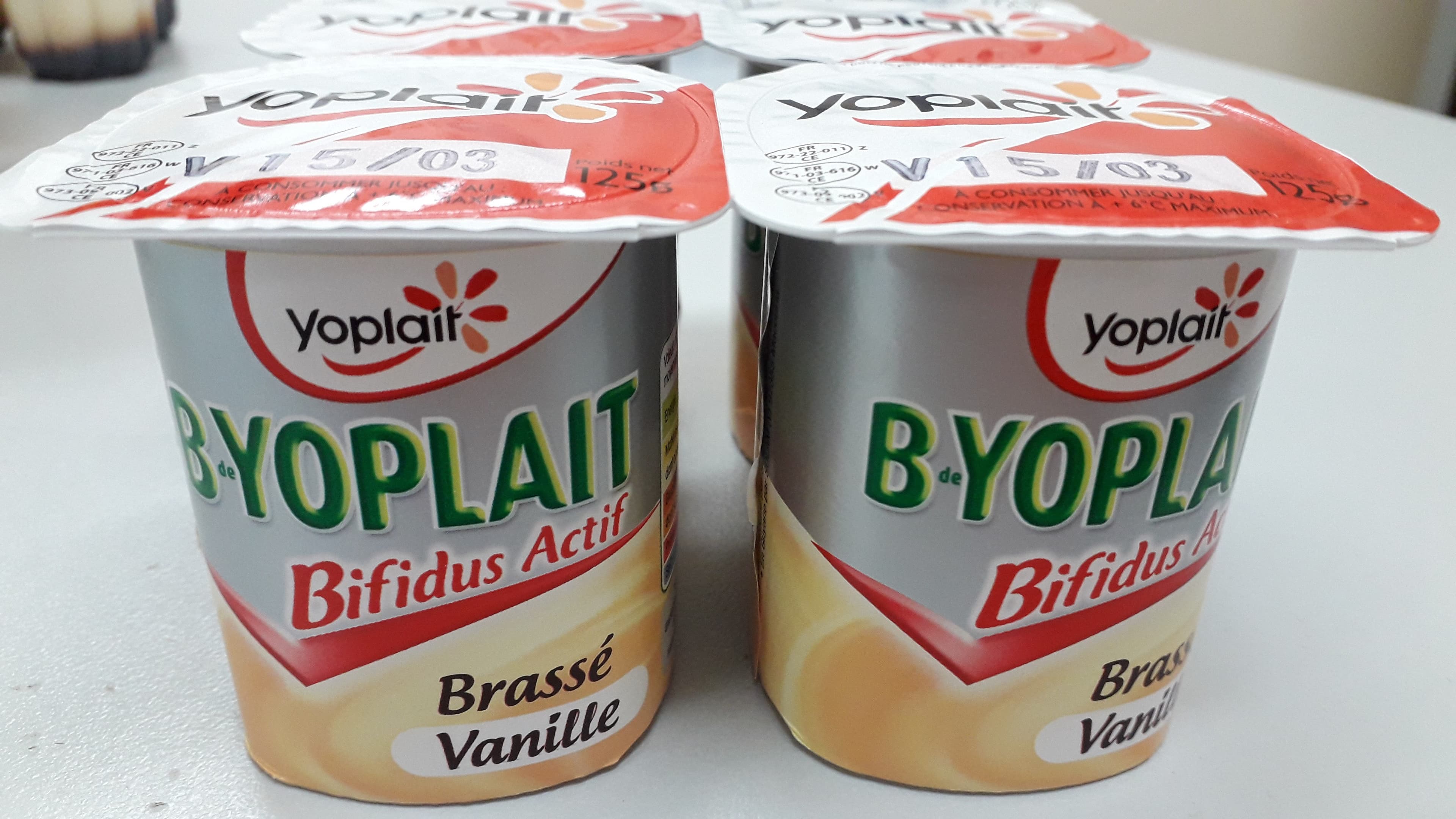 yoplait B de Yoplait - Yaourt aromatisé au bifidus packshot