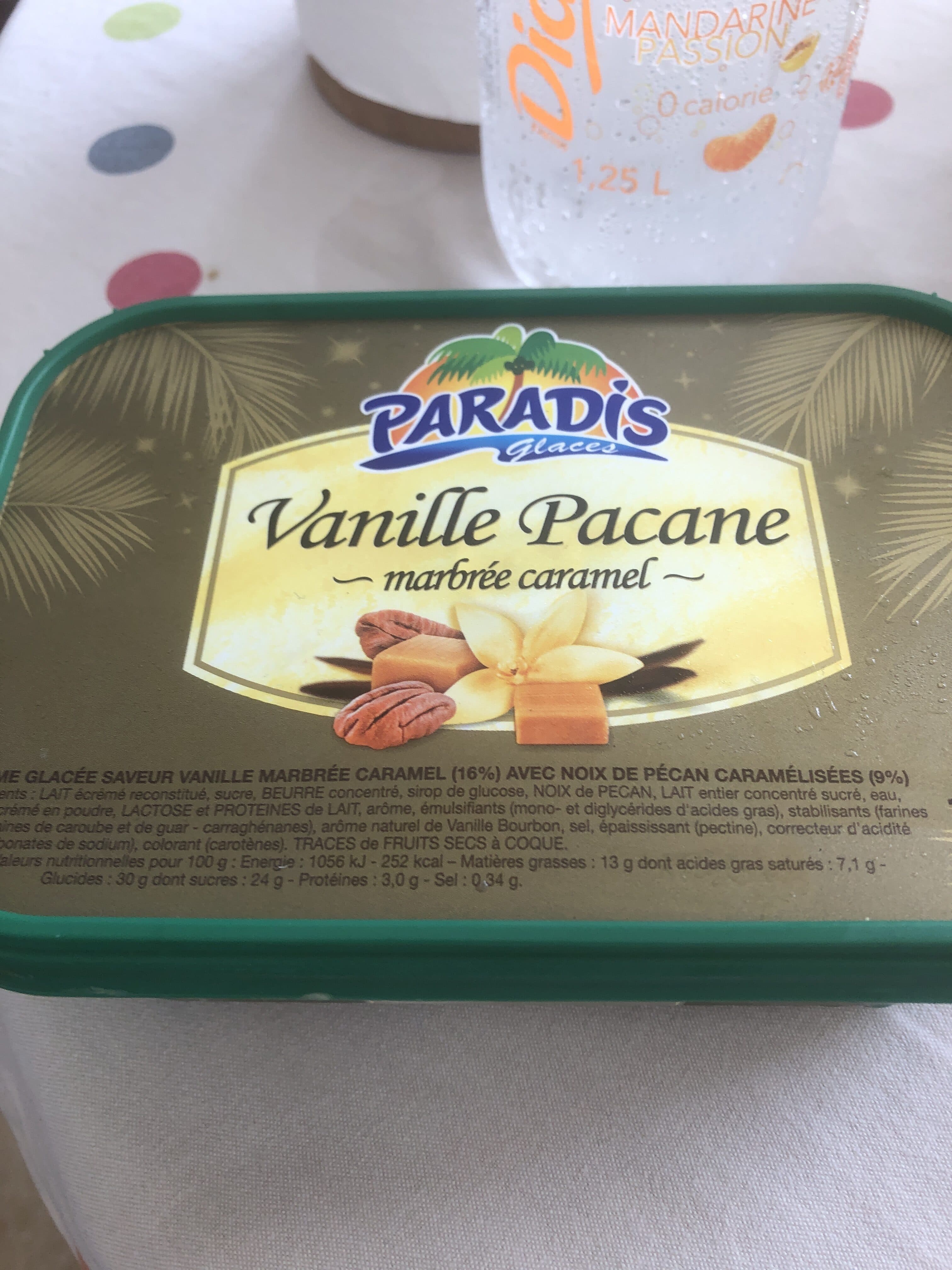 Paradis glaces Paradis Glaces Vanille Pacane marbrée caramel packshot