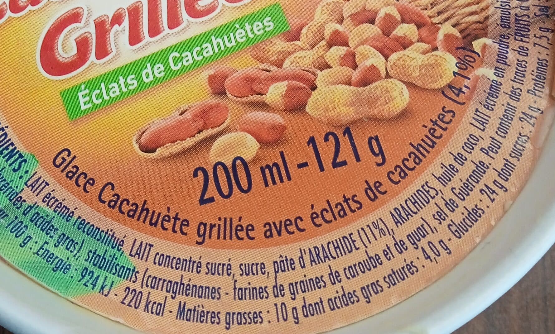 Paradis Glaces Cacahuète grillée crème glacée packshot
