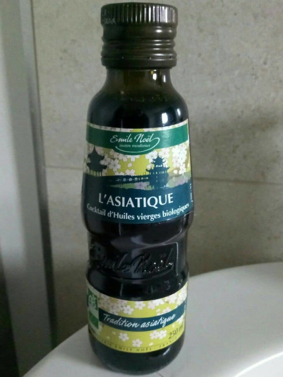 Emile noel L'asiatique packshot