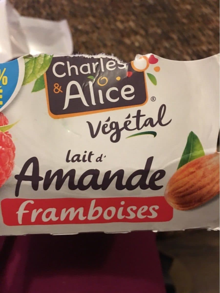 Charles & Alice Lait d'amande framboises packshot