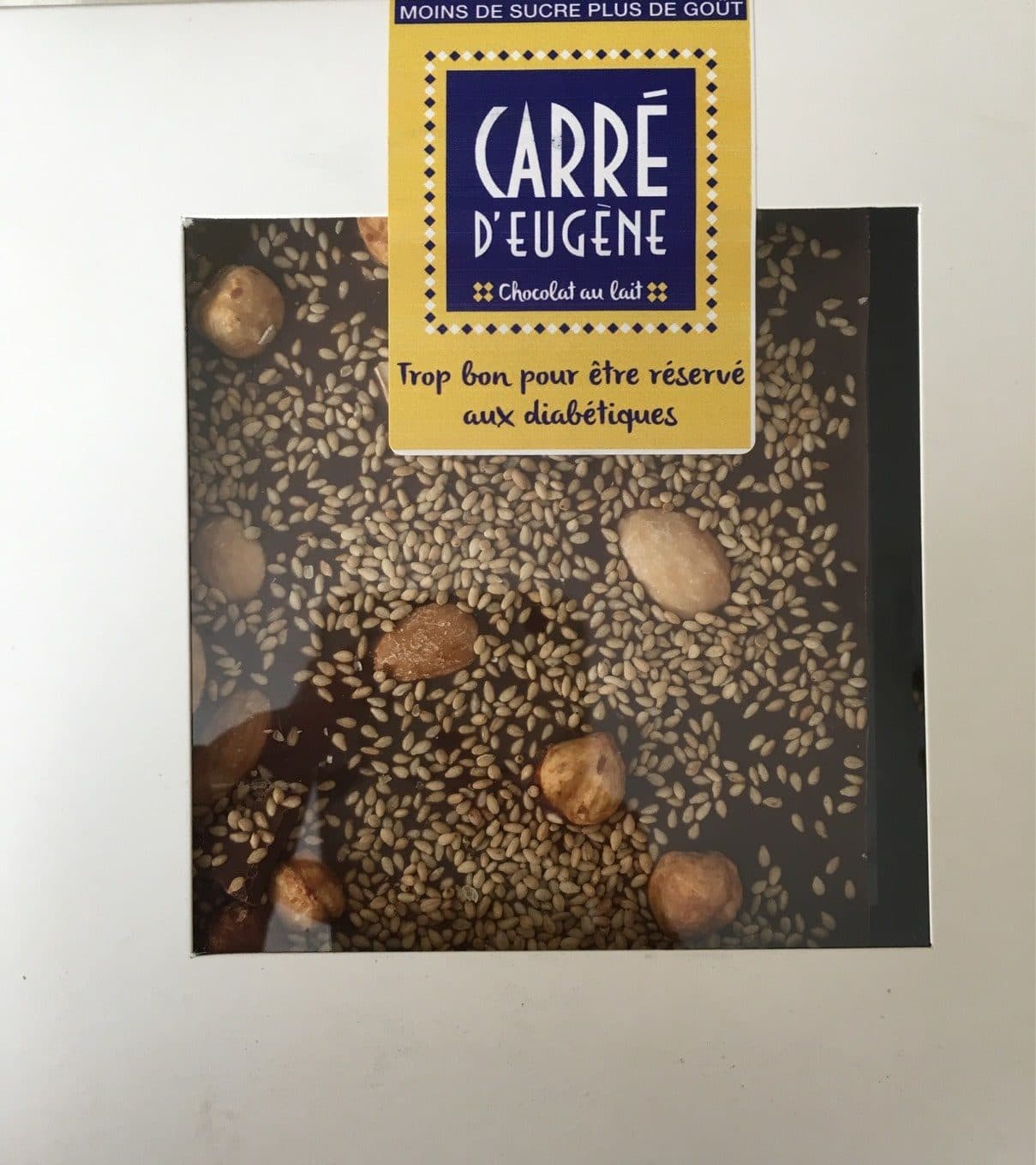Carré D'eugène Chocolat au lait packshot