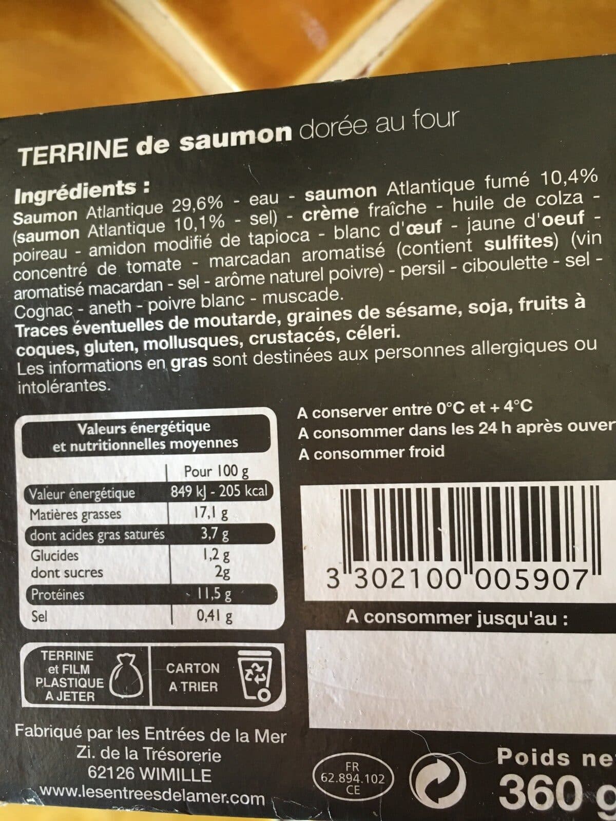 Les Entrées de la Mer Terrine de saumon doree au four packshot