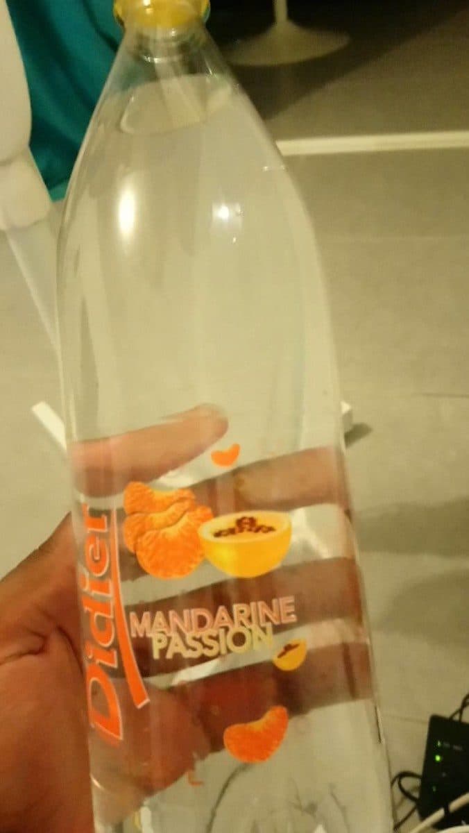 Didier Eau minérale gazeuse aromatisée mandarine passion packshot