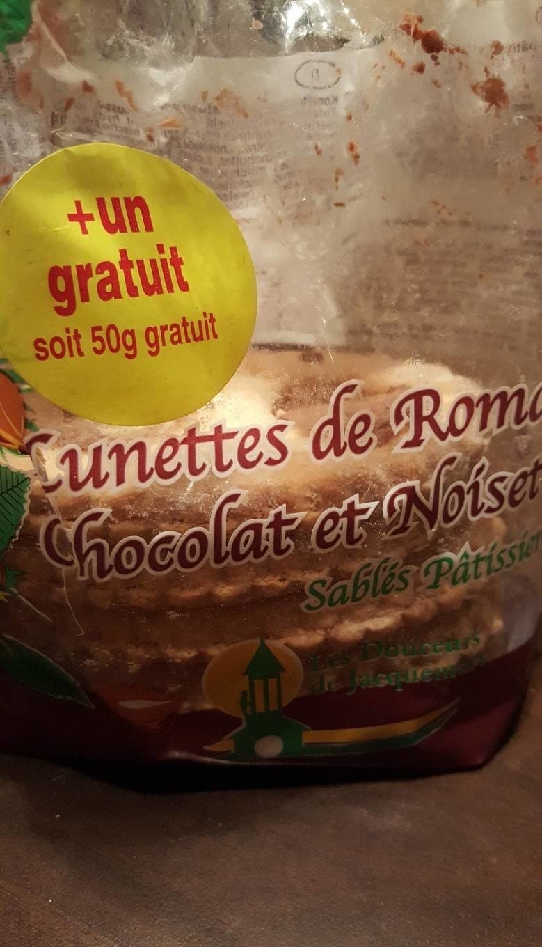 Les Douceurs De Jacquemart Lunettes de Romans chocolat et noisettes packshot