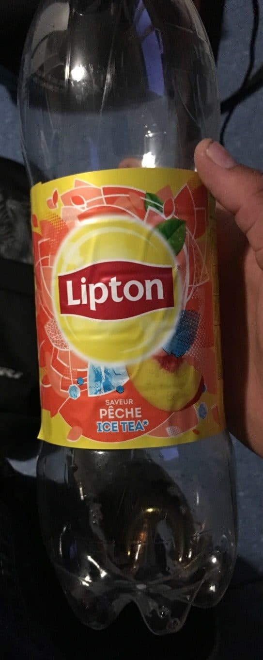 Lipton Ice tea packshot