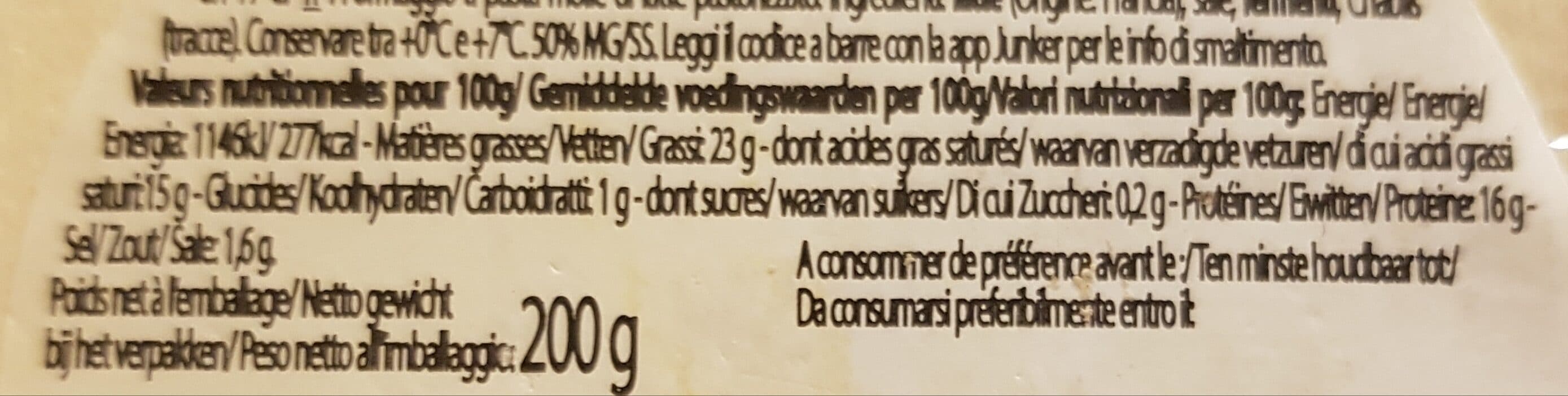 1540 Vestby L'Affiné au Chablis - Fromage à pâte molle au lait pasteurisé packshot