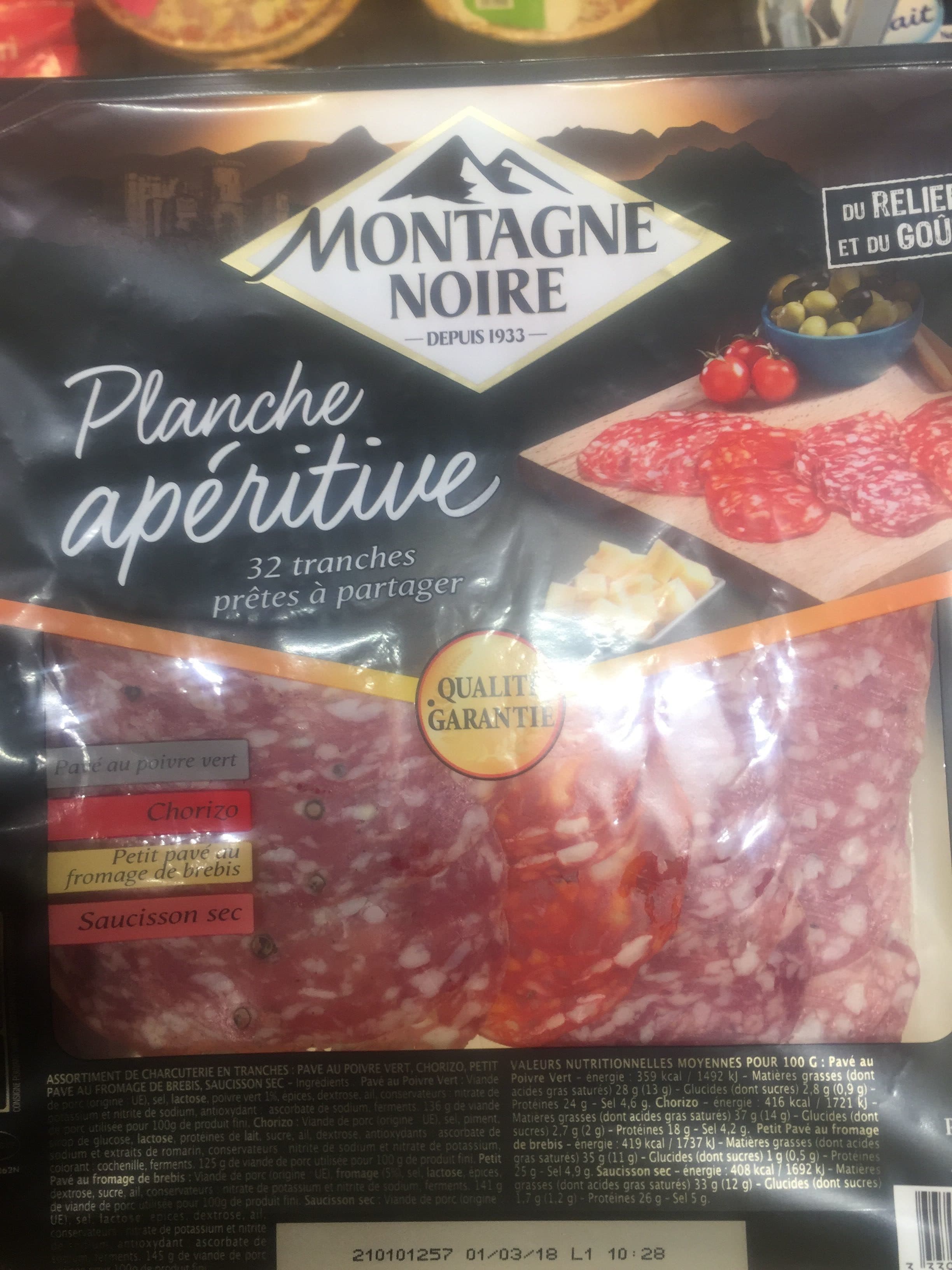 Montagne noire Planche apéritive packshot