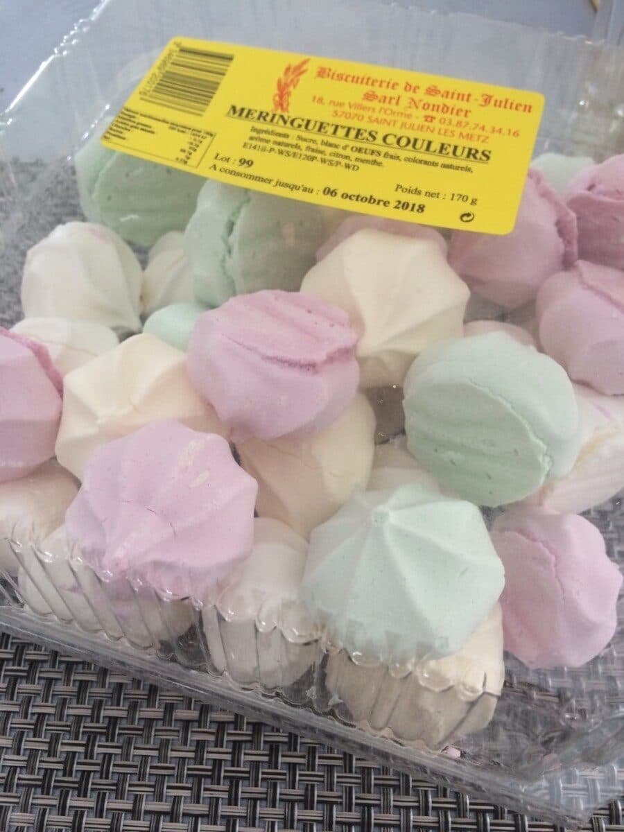 Biscuiterie De St - Julien Meringuettes couleurs packshot