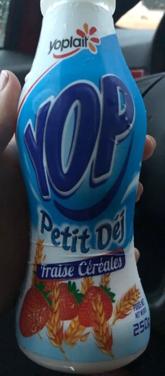 Yoplait Yop Fraise Cereales packshot