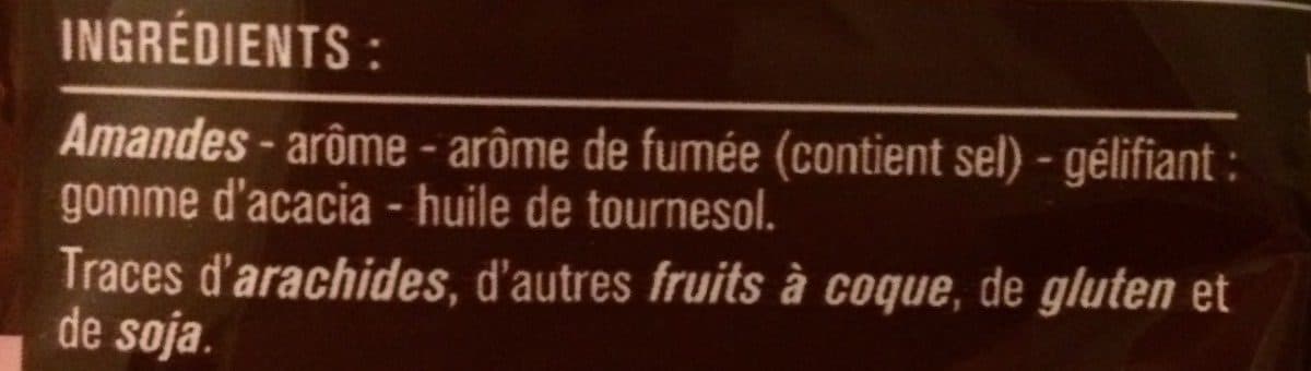 Monoprix Amandes goût fumé packshot