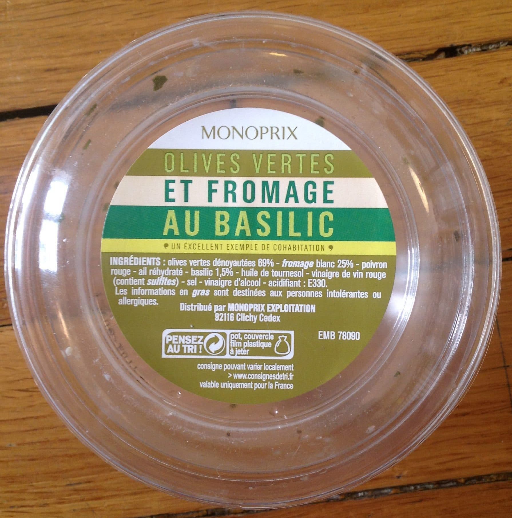 Monoprix Olives vertes et fromage au basilic packshot