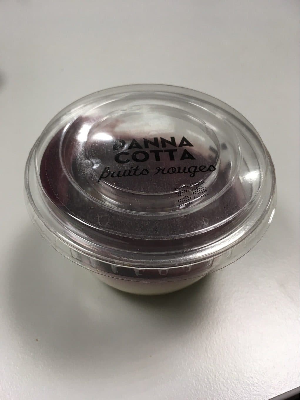 PANNA COTTA Panna cotta fruits rouges packshot