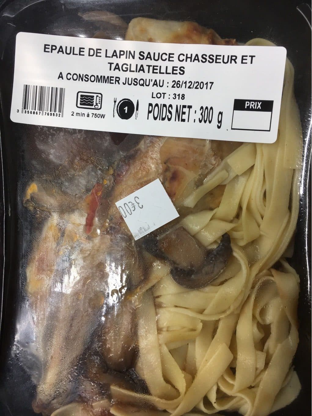 Le Petit Cuisinier Epaule de lapin chasseur et tagliatelles packshot