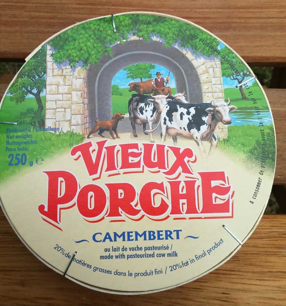 Chavegrand Camembert (20% MG) packshot