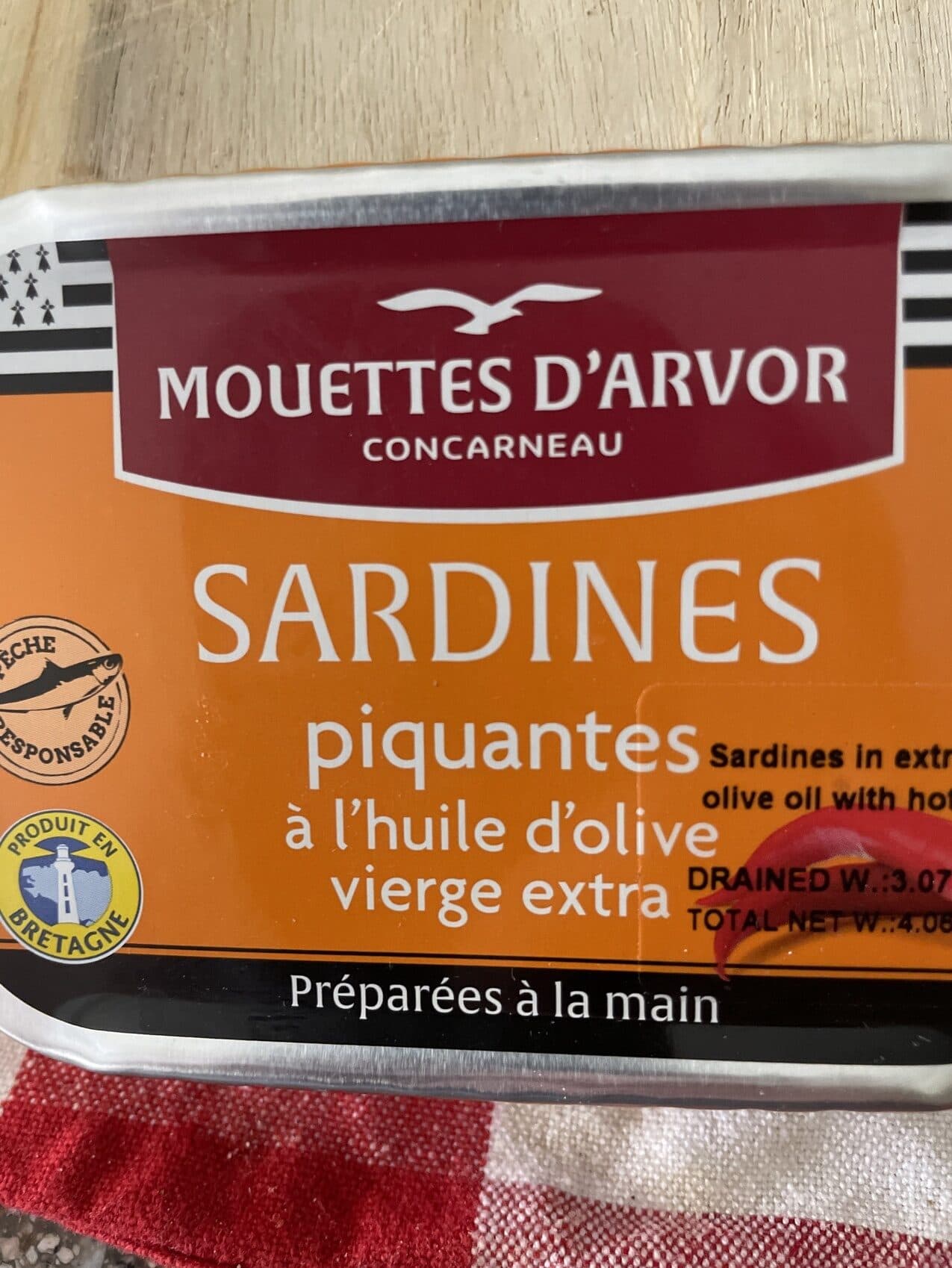 Les Mouettes d'Arvor Sardines piquantes à l'huile d'olive vierge extra packshot