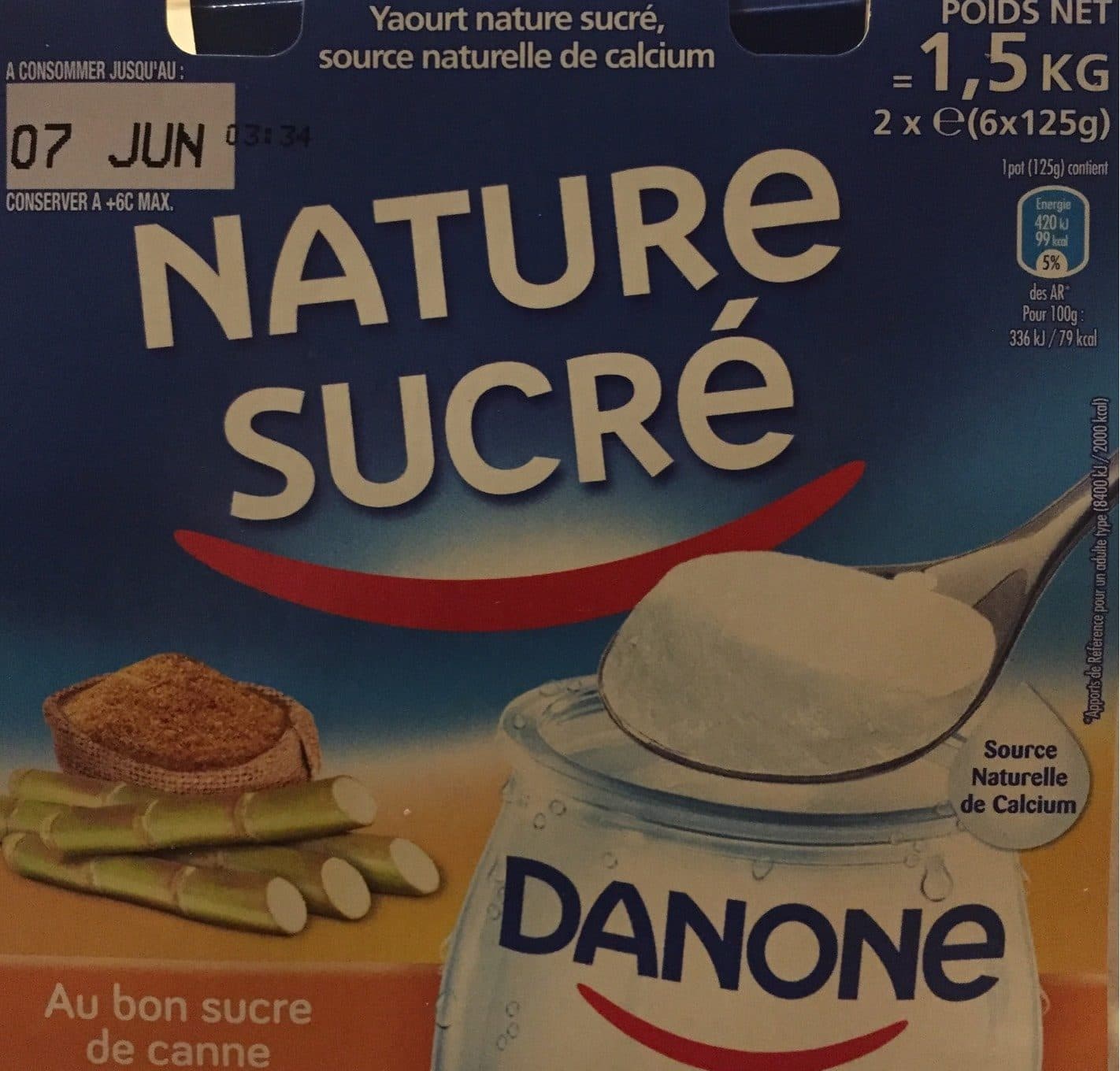 Danone Nature sucré yaourt packshot