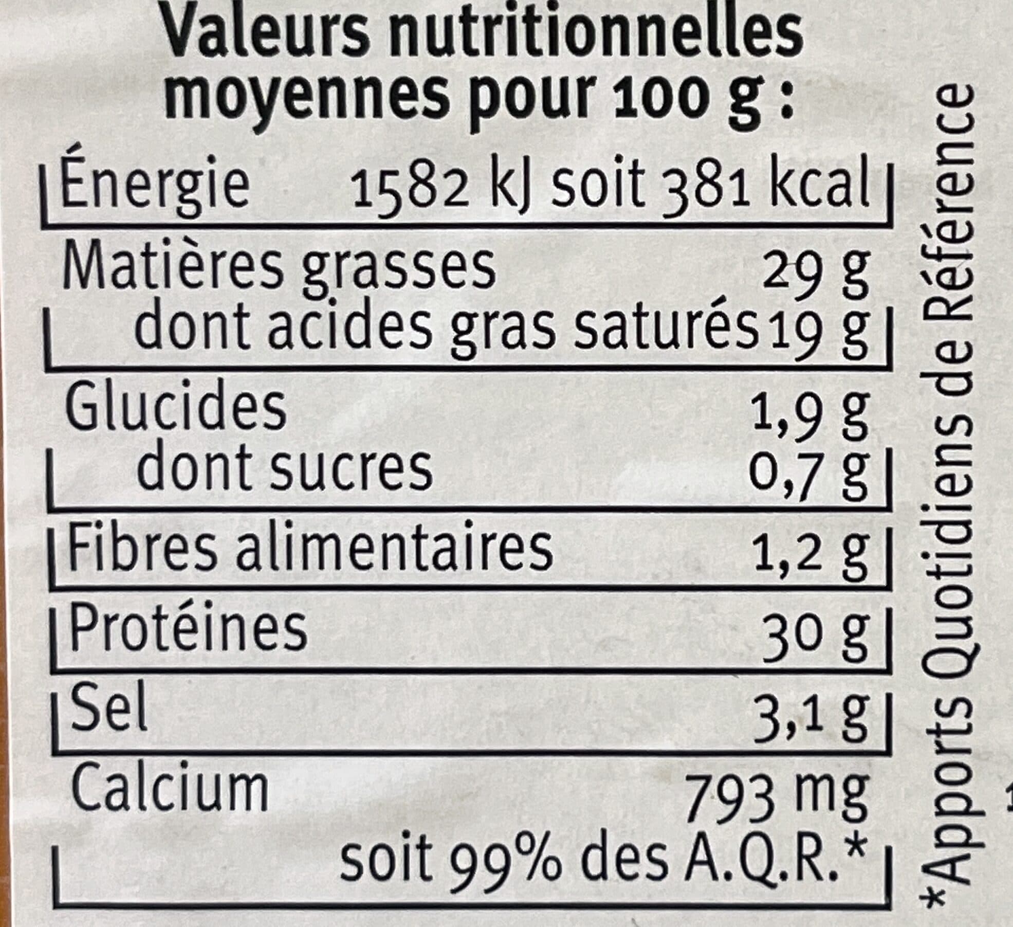 U Mimolette vieille au lait pasteurisé 29% de MG, 200g packshot