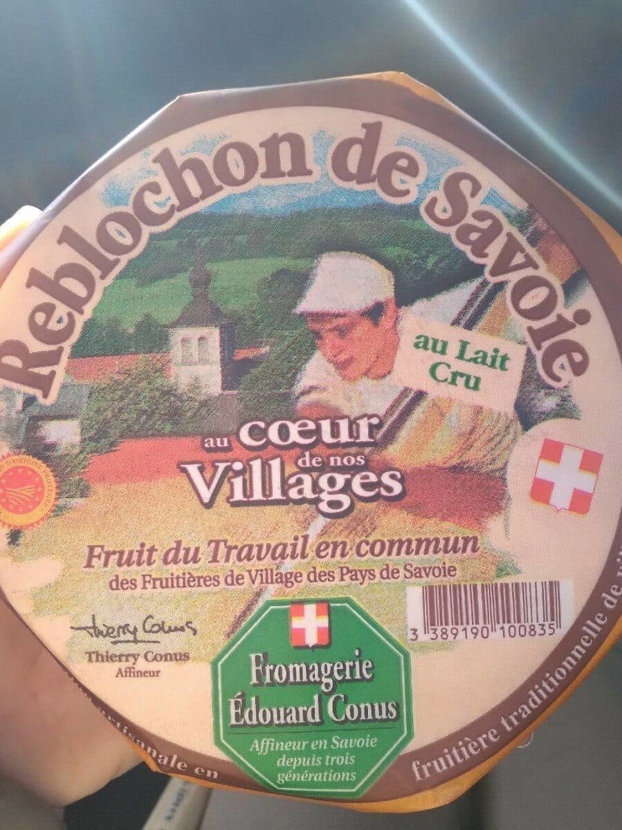 AU COEUR DE NOS VILLAGES Reblochon de Savoie packshot