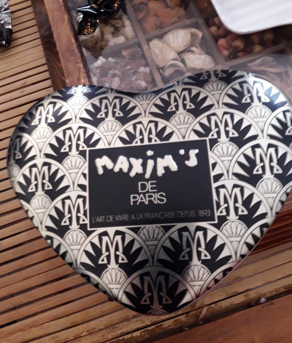 Maxim's chocolats noirs packshot