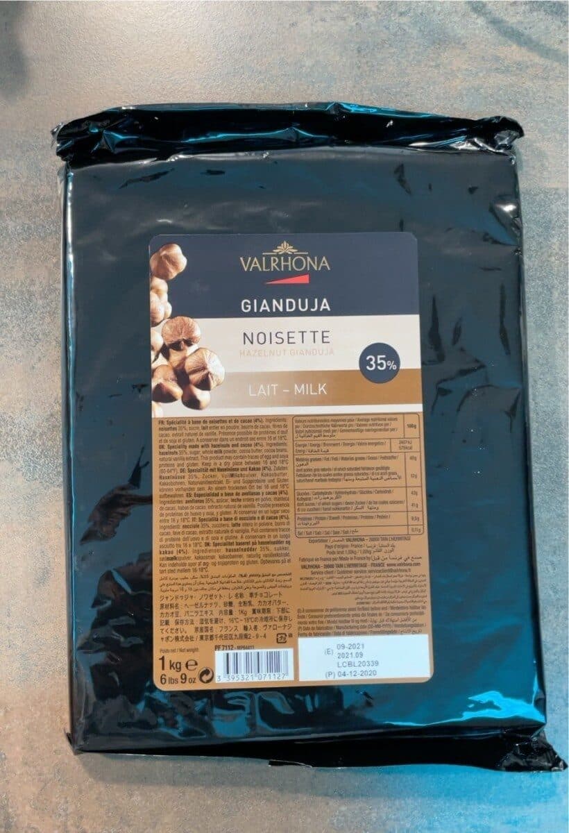 Valrhona Gianduja packshot