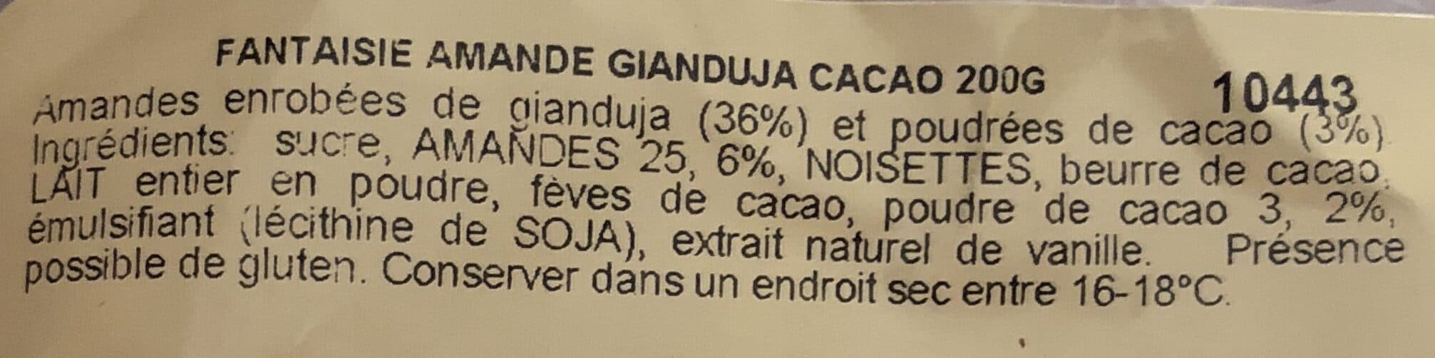 Valrhona Fantaisie amande Gianduja cacao packshot