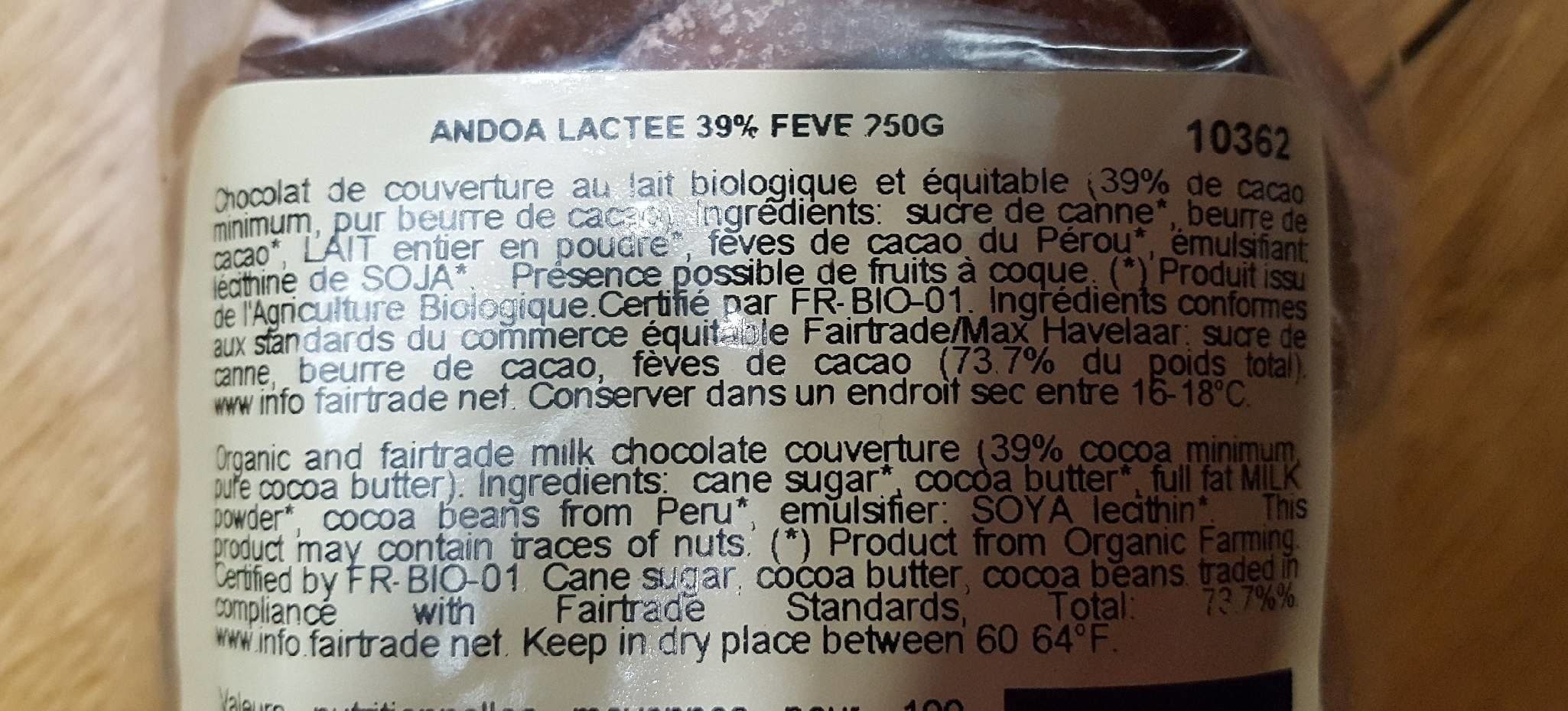 Valrhona Andoa Lactée packshot