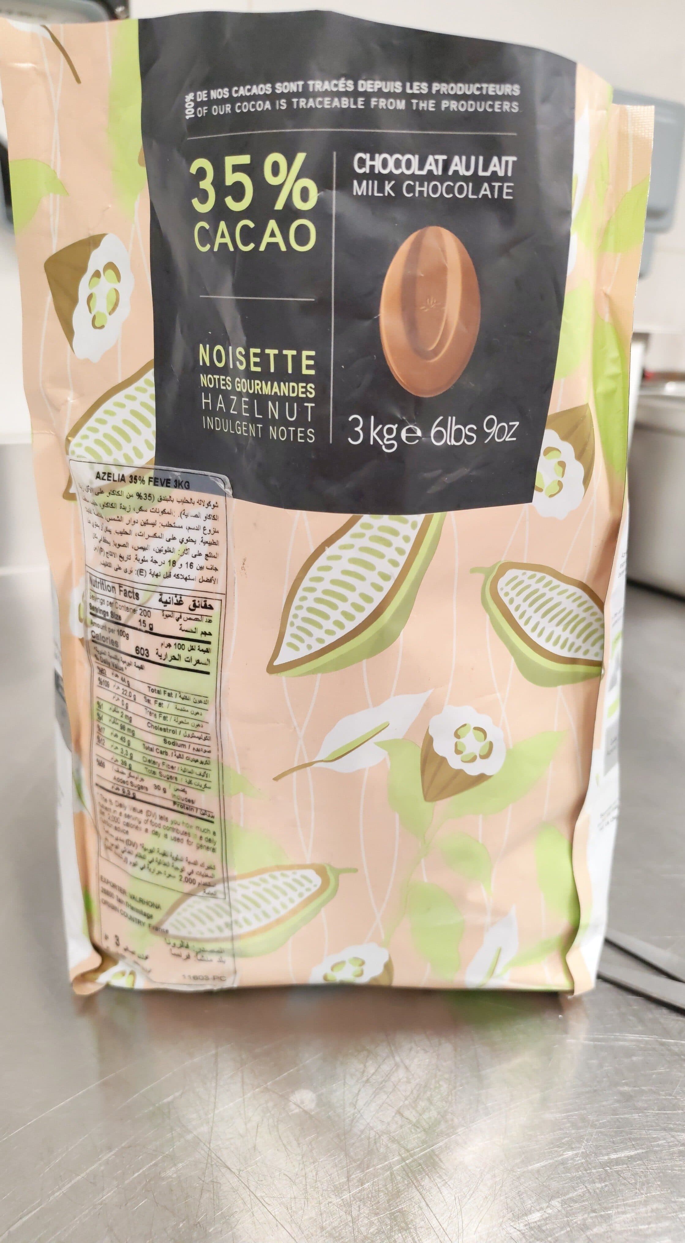 Open Food Facts Valrhona Azelia, Haselnuss Couverture, 35%, Callets packshot