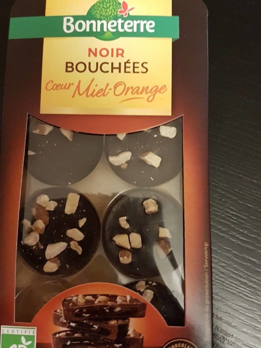 Bonneterre Noir bouchées packshot