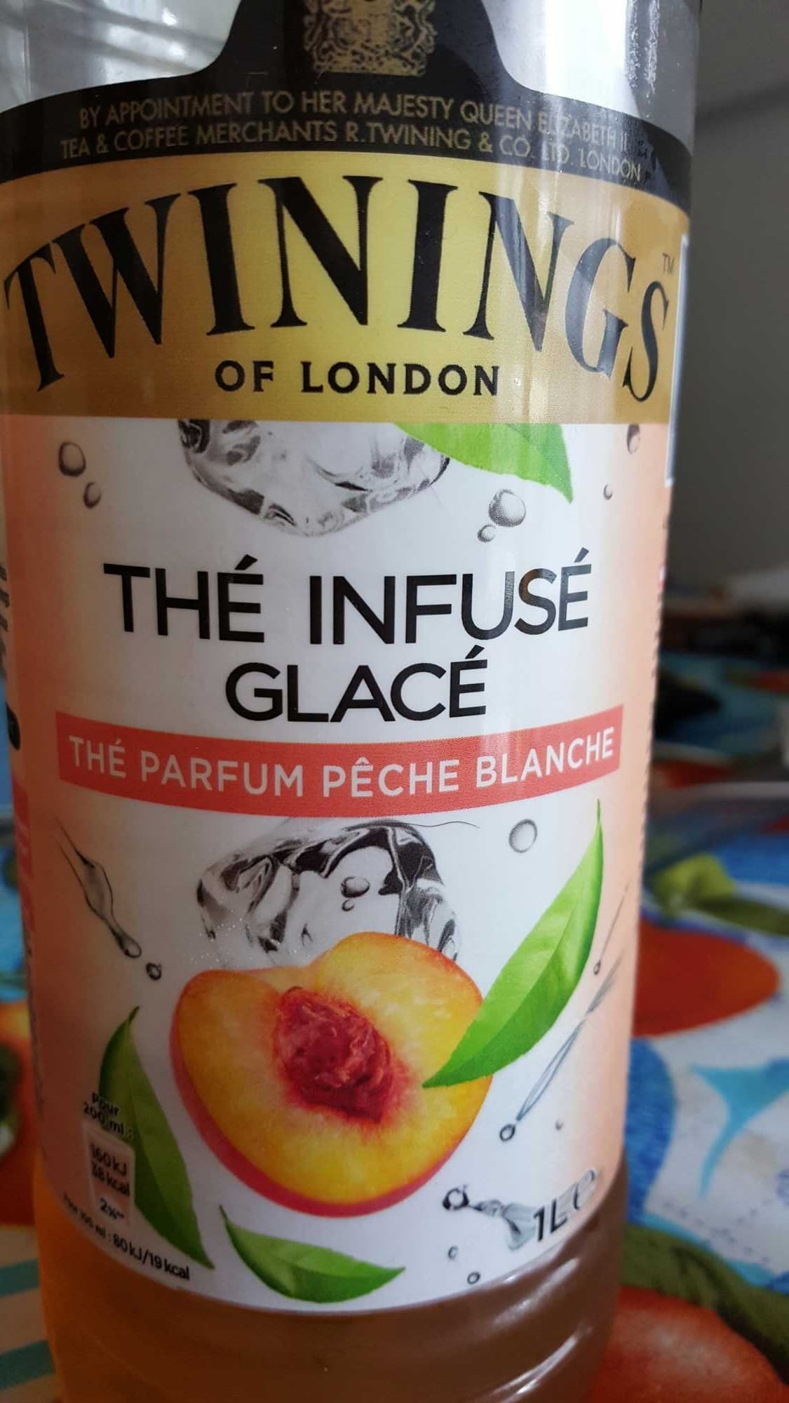 Lipton Thé infusé glacé parfum Pêche Blanche packshot