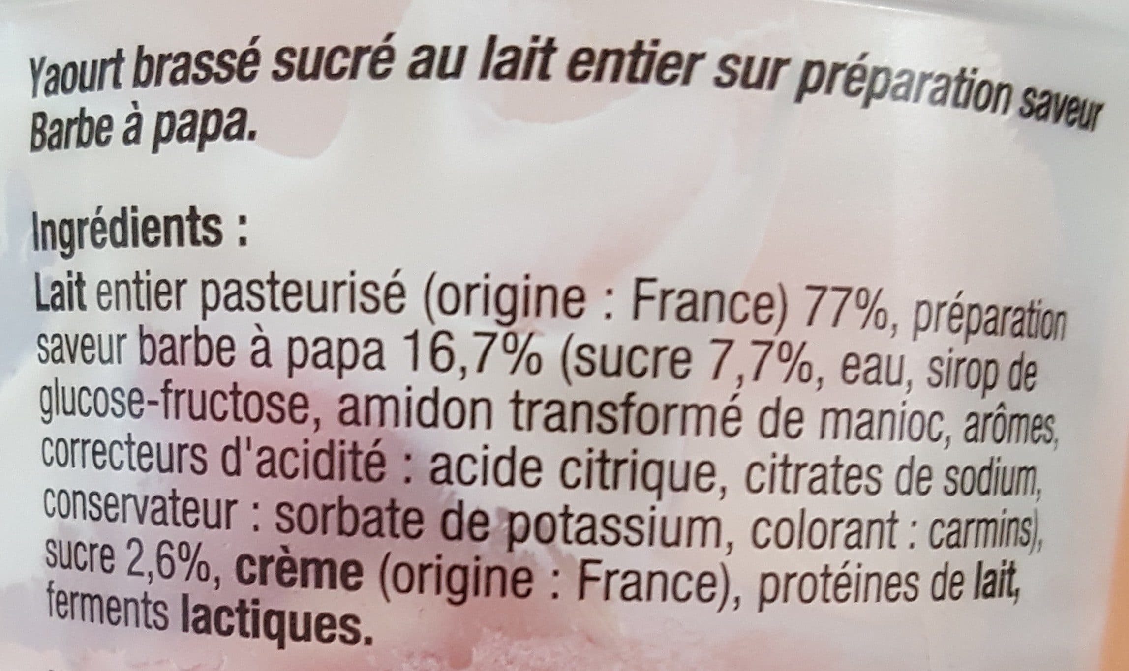 Ferme Collet Yaourt sur lit de saveur Barbe à Papa packshot